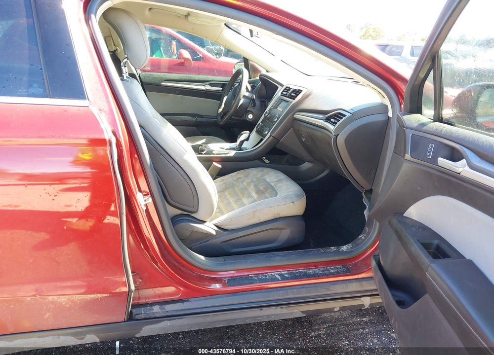 2014 FORD FUSION S VIN: 3FA6P0G70ER327195