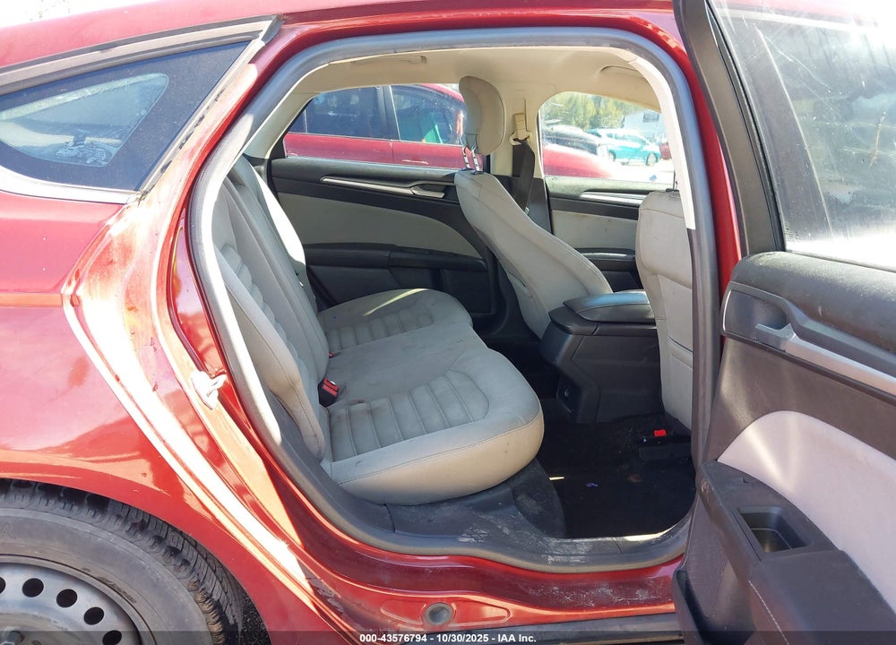 2014 FORD FUSION S VIN: 3FA6P0G70ER327195