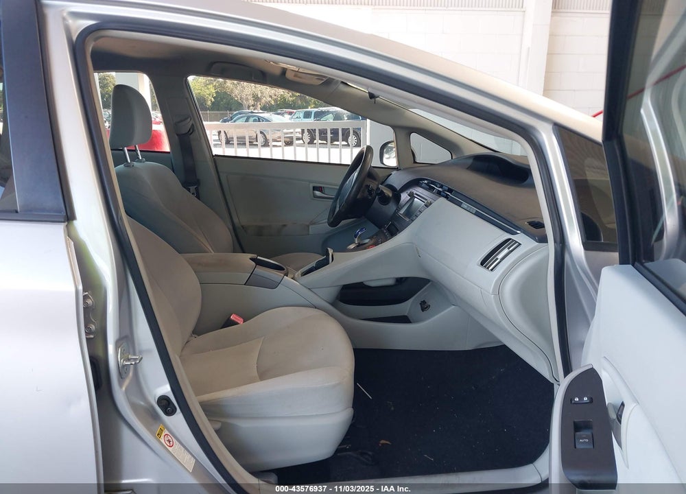 2013 TOYOTA PRIUS THREE VIN: JTDKN3DUXD1641715
