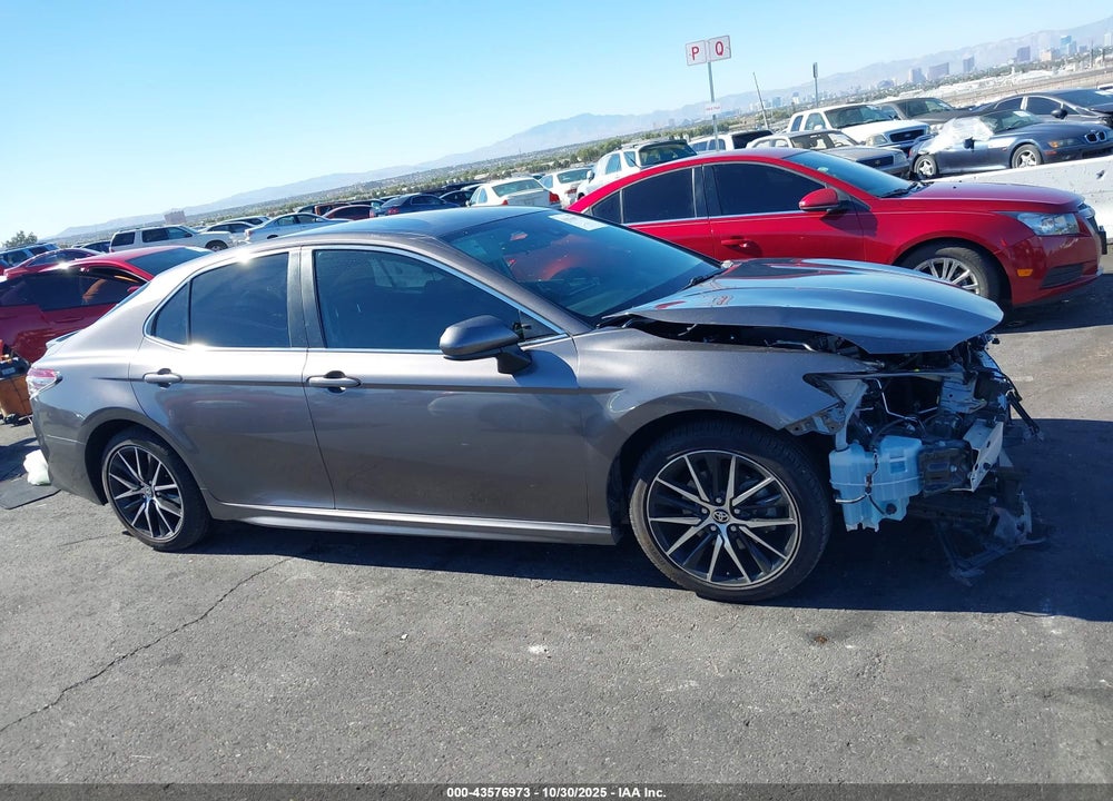 2021 TOYOTA CAMRY VIN: 4T1G11AK6MU461148