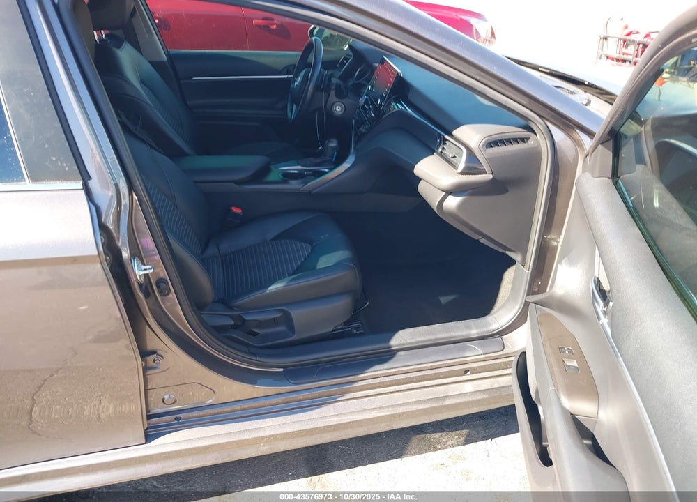 2021 TOYOTA CAMRY VIN: 4T1G11AK6MU461148
