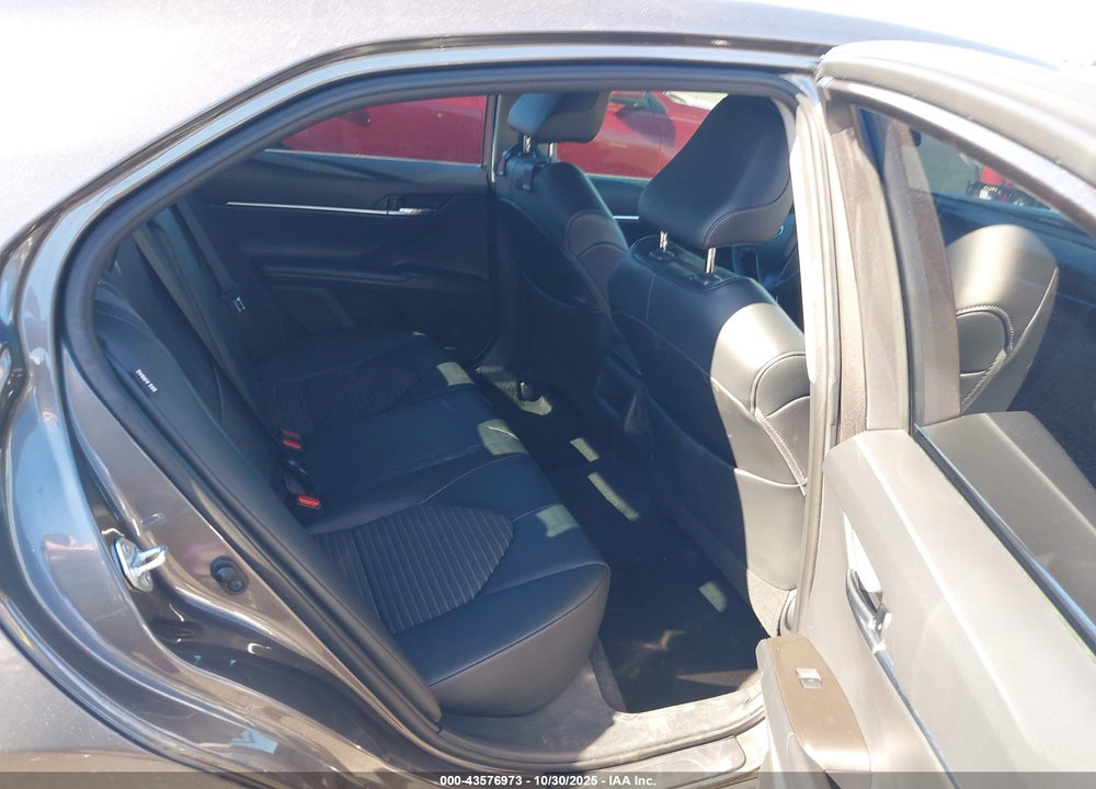 2021 TOYOTA CAMRY VIN: 4T1G11AK6MU461148