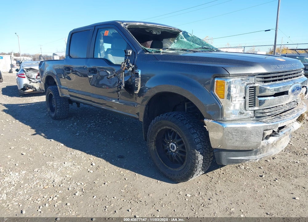 2017 FORD F-250 XL VIN: 1FT7W2B65HEE64412