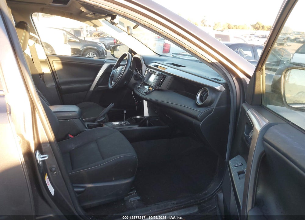 2016 TOYOTA RAV4 XLE VIN: JTMWFREV6GJ094309