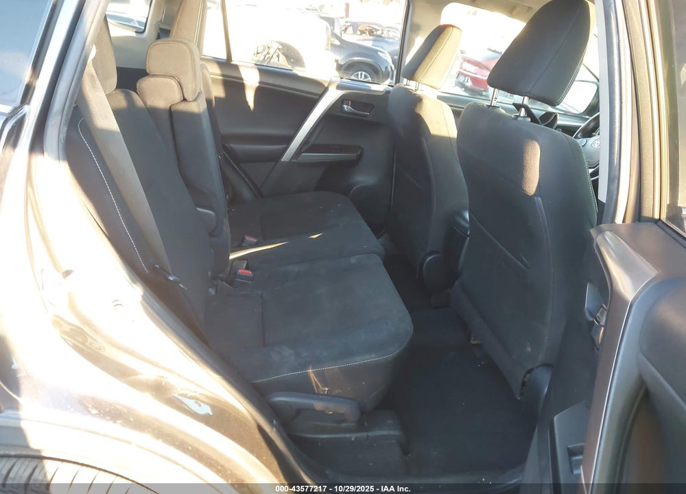 2016 TOYOTA RAV4 XLE VIN: JTMWFREV6GJ094309