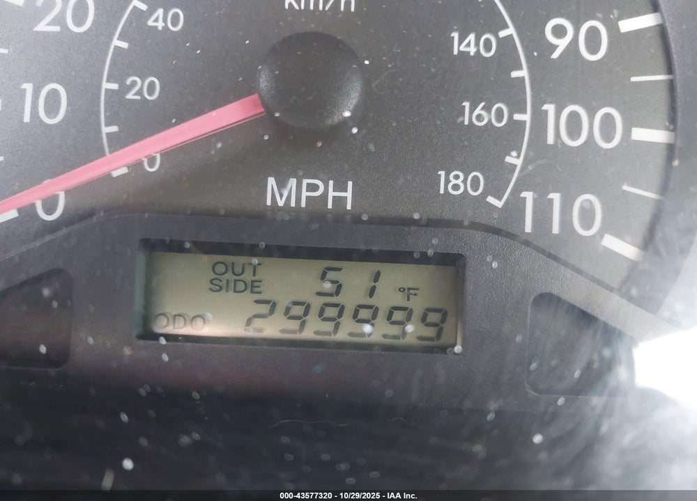 2005 TOYOTA COROLLA CE VIN: JTDBR32E052061661