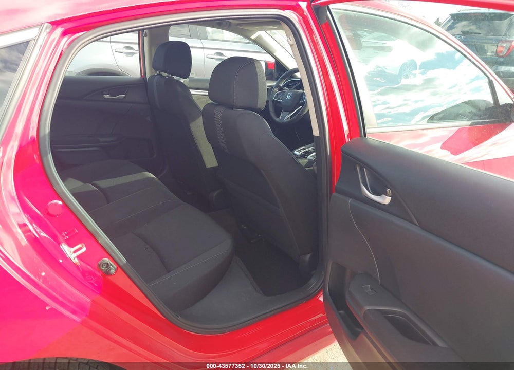 2018 HONDA CIVIC EX VIN: 2HGFC2F75JH610072