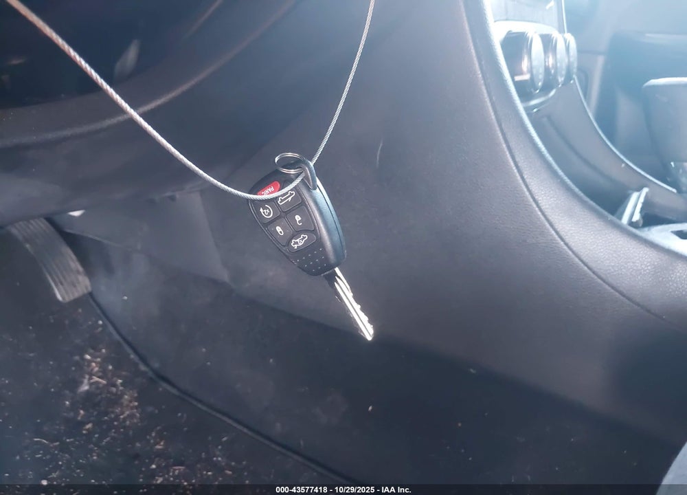 2014 CHRYSLER 200 TOURING VIN: 1C3CCBBB2EN185102