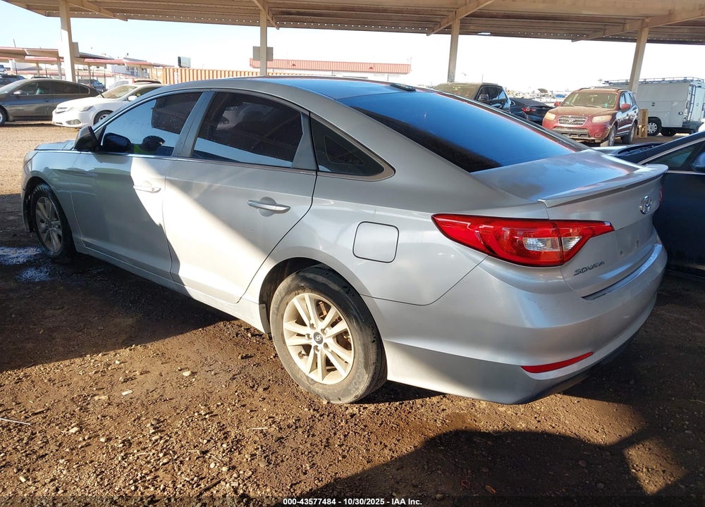 2015 HYUNDAI SONATA SE VIN: 5NPE24AF4FH044766