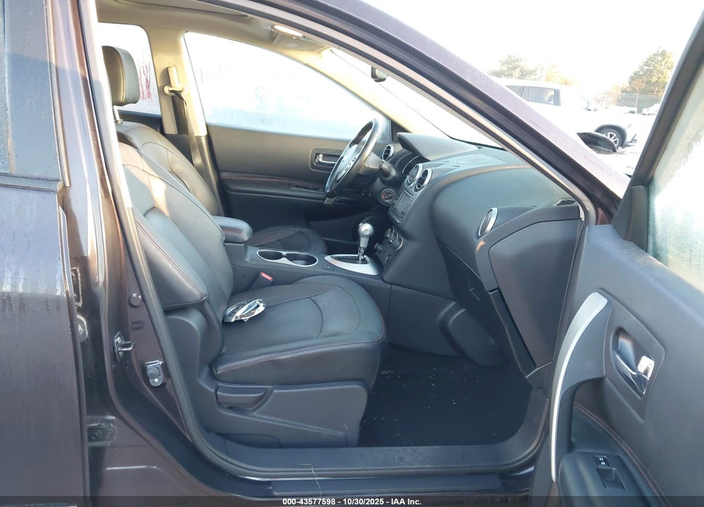 2013 NISSAN ROGUE SV W/SL PKG VIN: JN8AS5MV6DW109538
