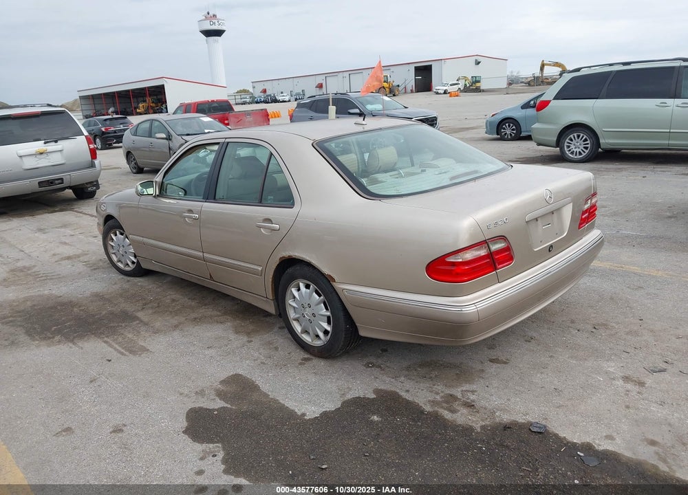 2001 MERCEDES-BENZ E 320 VIN: WDBJF65J61B275626