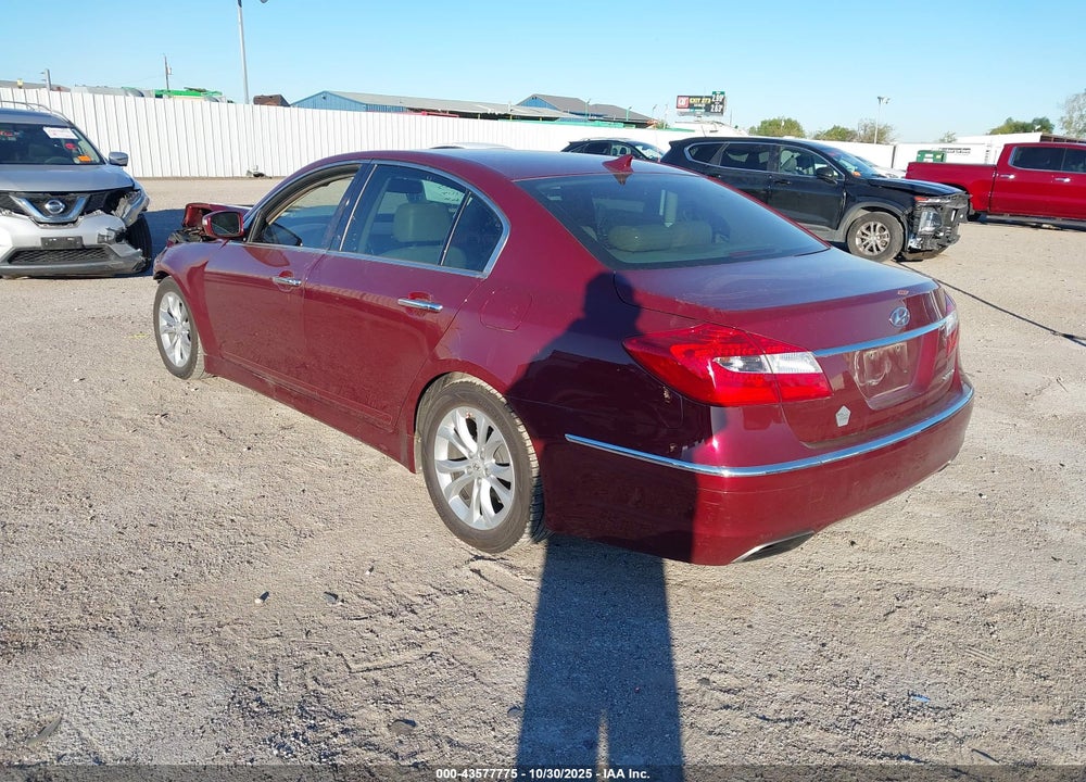 2013 HYUNDAI GENESIS 3.8 VIN: KMHGC4DDXDU221545