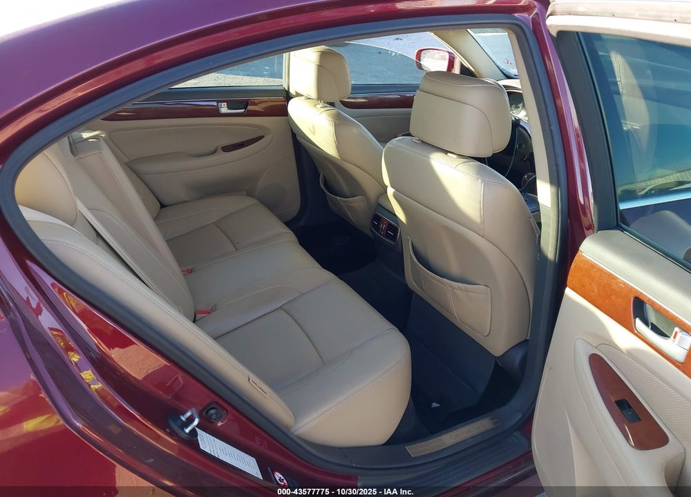 2013 HYUNDAI GENESIS 3.8 VIN: KMHGC4DDXDU221545