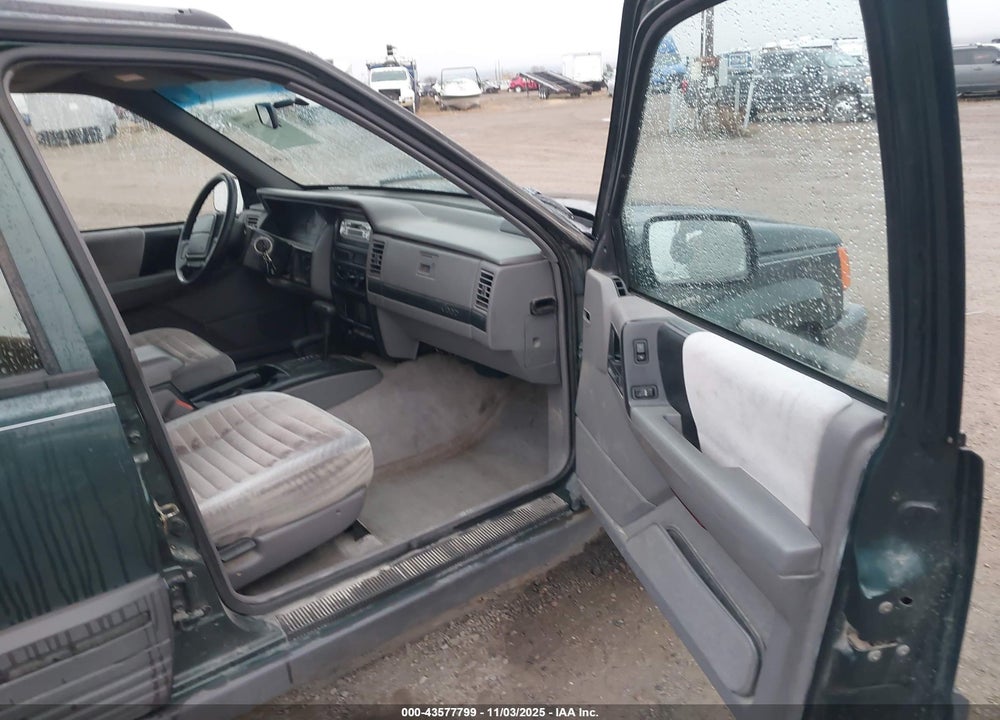 1994 JEEP GRAND CHEROKEE VIN: 1J4GZ58S0RC216914