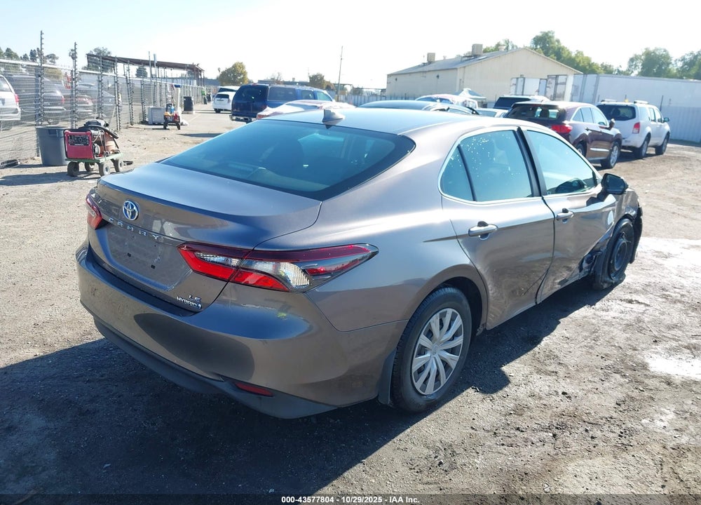 2021 TOYOTA CAMRY LE HYBRID VIN: 4T1C31AK5MU026212
