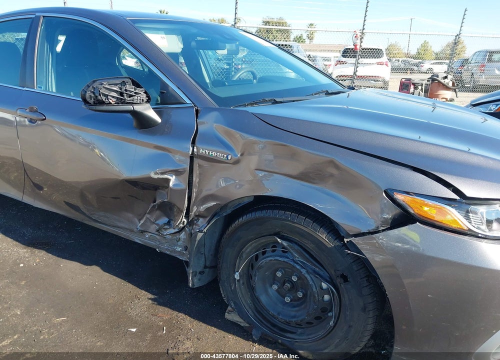 2021 TOYOTA CAMRY LE HYBRID VIN: 4T1C31AK5MU026212