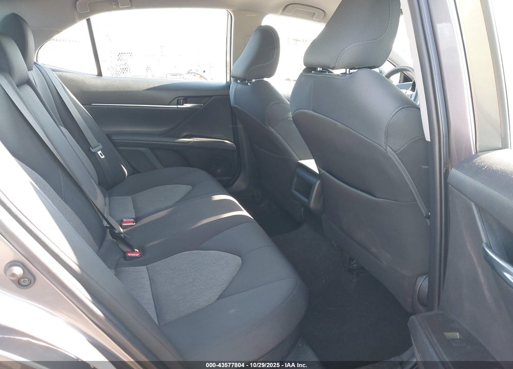 2021 TOYOTA CAMRY LE HYBRID VIN: 4T1C31AK5MU026212
