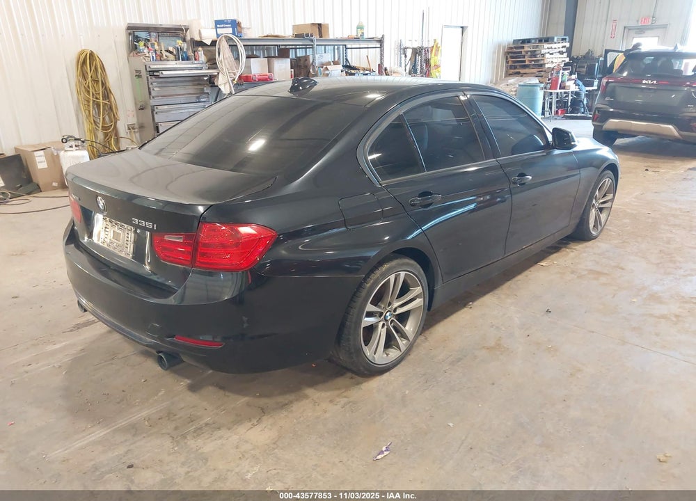 2013 BMW 3 SERIES VIN: WBA3B9G55DNR79016