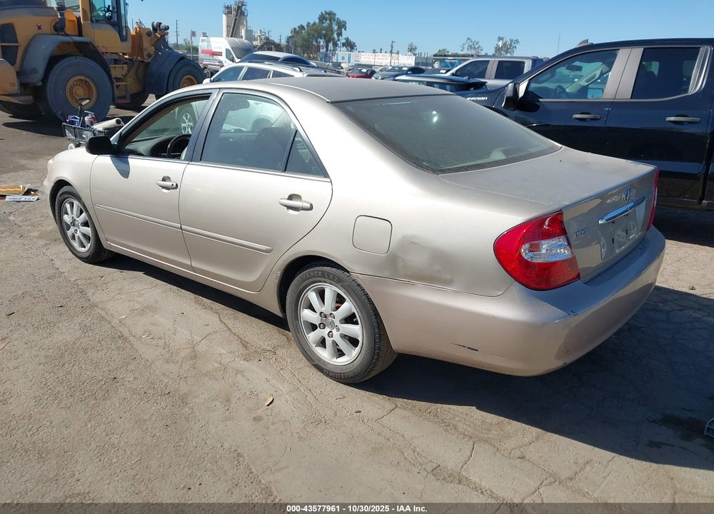 2004 TOYOTA CAMRY XLE VIN: 4T1BE30K84U313658