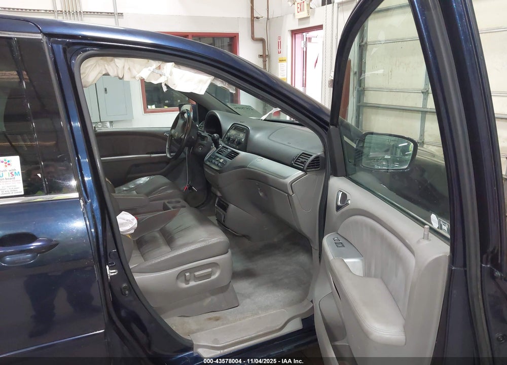 2008 HONDA ODYSSEY EX-L VIN: 5FNRL38788B060672
