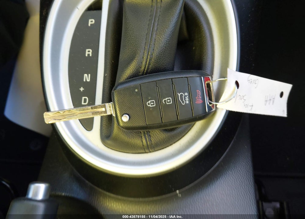 2016 KIA SOUL VIN: KNDJN2A25G7264396