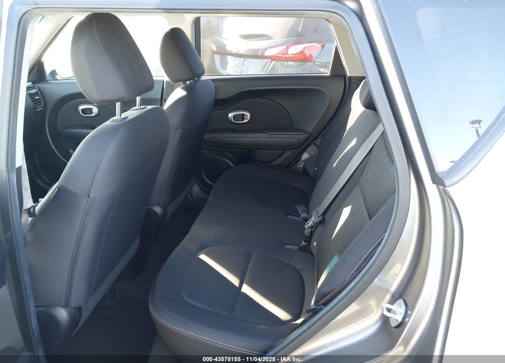 2016 KIA SOUL VIN: KNDJN2A25G7264396