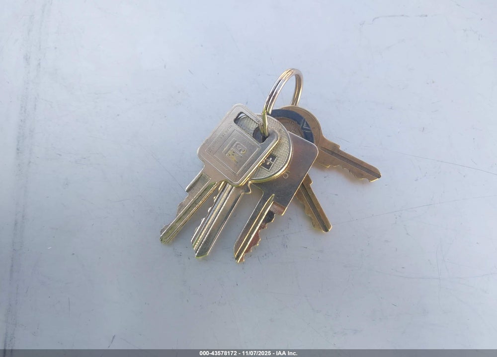 1990 CHEVROLET P30 VIN: 1GBKP37N4L3309985