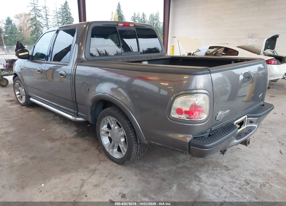 2002 FORD F-150 LARIAT VIN: 1FTRW07312KD17458