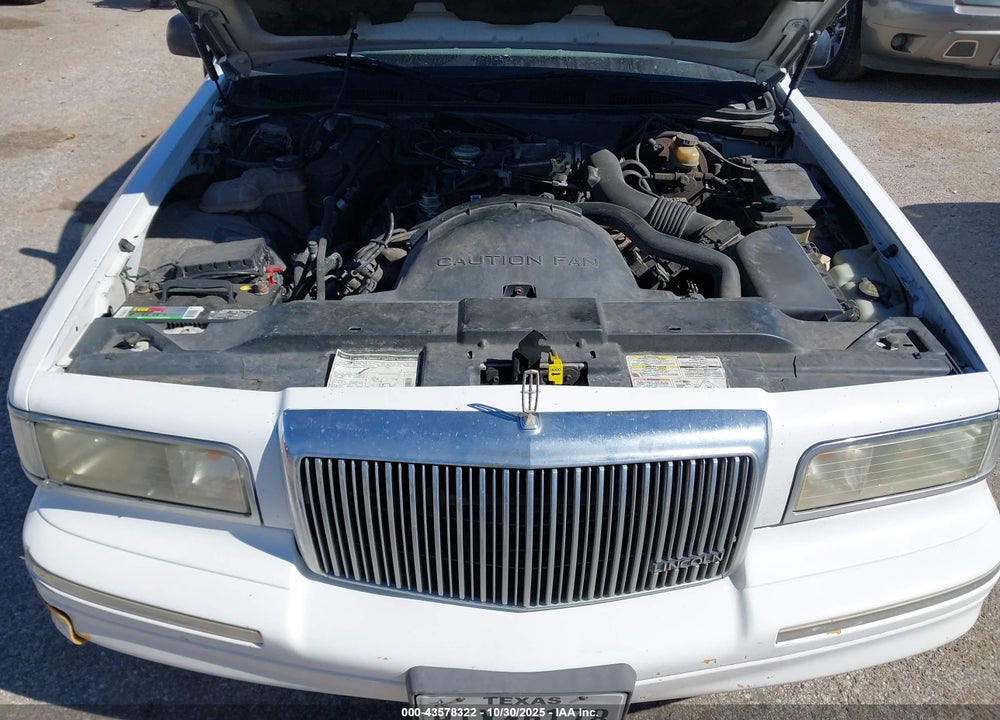 1996 LINCOLN TOWN CAR EXECUTIVE VIN: 1LNLM81W6TY693757