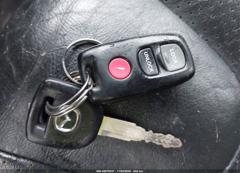 2004 MAZDA MAZDA3 VIN: JM1BK343X41171170