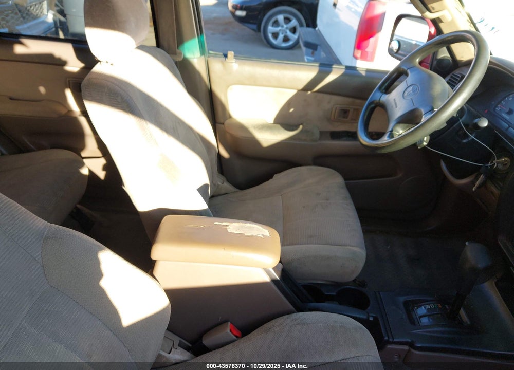 2002 TOYOTA 4RUNNER SR5 V6 VIN: JT3GN86R520225106