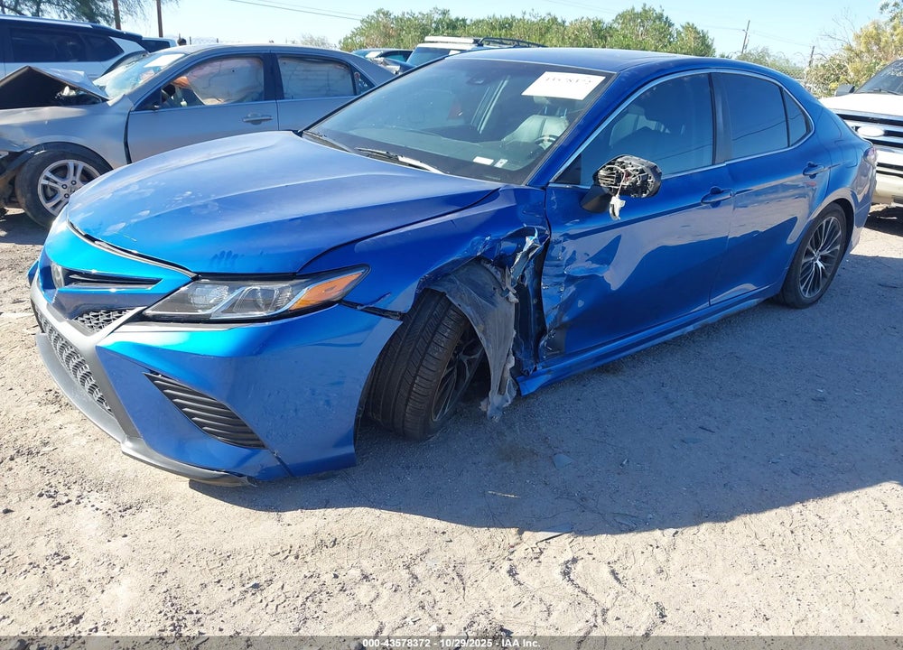 2018 TOYOTA CAMRY SE VIN: 4T1B11HK0JU080133