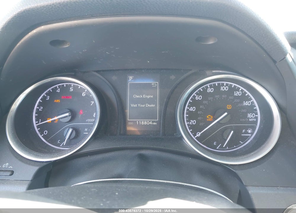 2018 TOYOTA CAMRY SE VIN: 4T1B11HK0JU080133