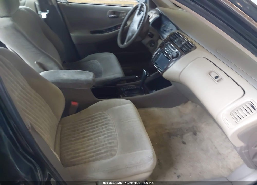 1998 HONDA ACCORD EX VIN: 1HGCG5654WA219265