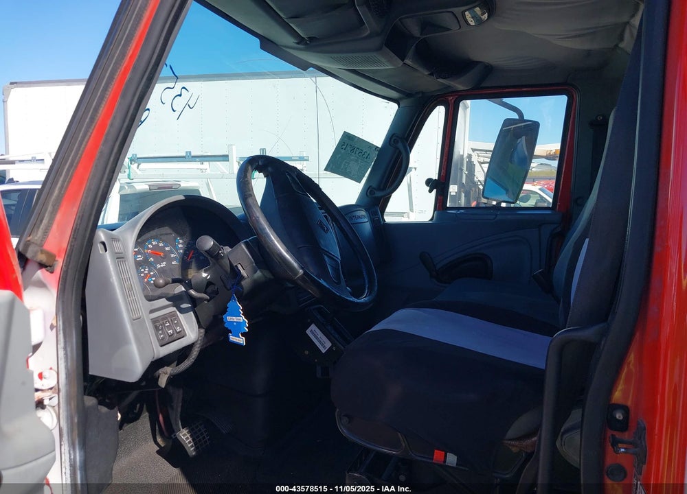 2005 INTERNATIONAL 4000 4300 VIN: 1HTMMAAL65H121521