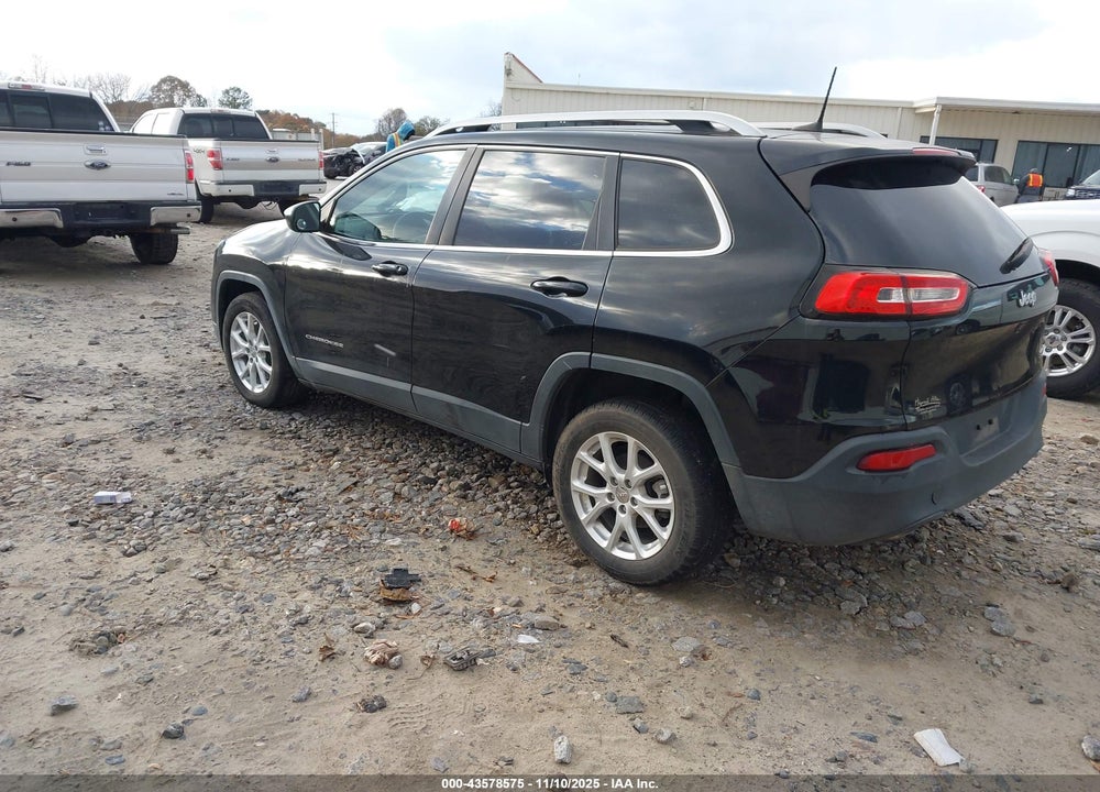 2017 JEEP CHEROKEE LATITUDE FWD VIN: 1C4PJLCBXHW643250