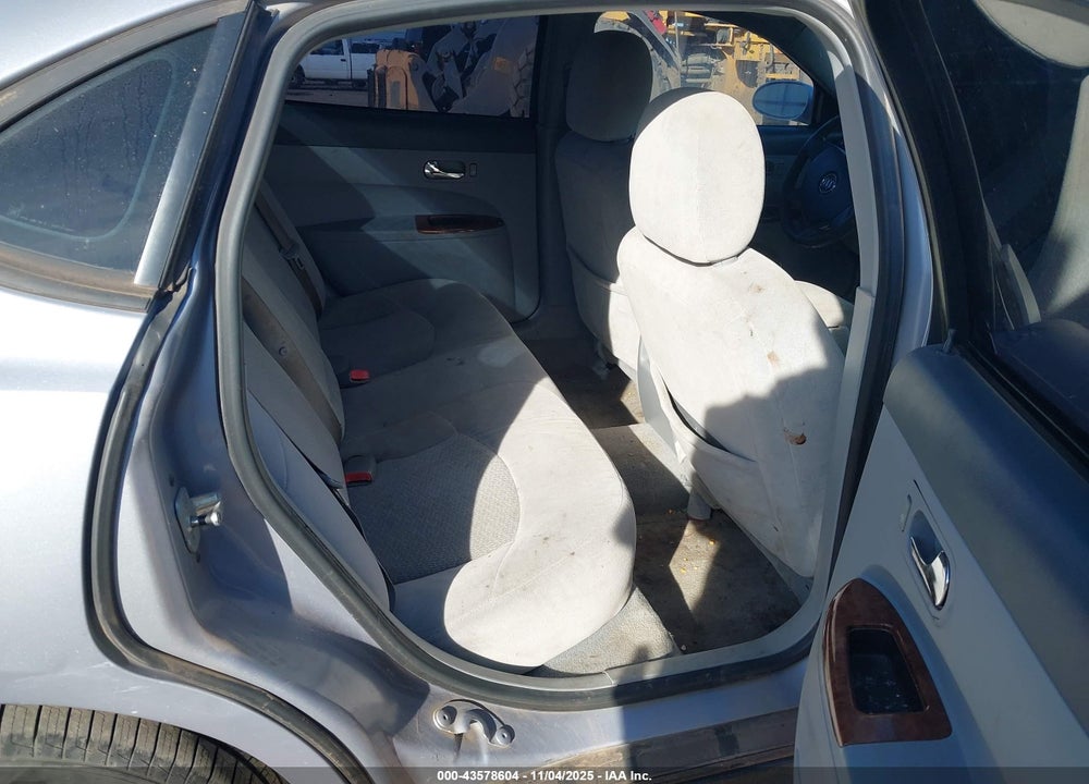 2006 BUICK LACROSSE CX VIN: 2G4WC582961272575