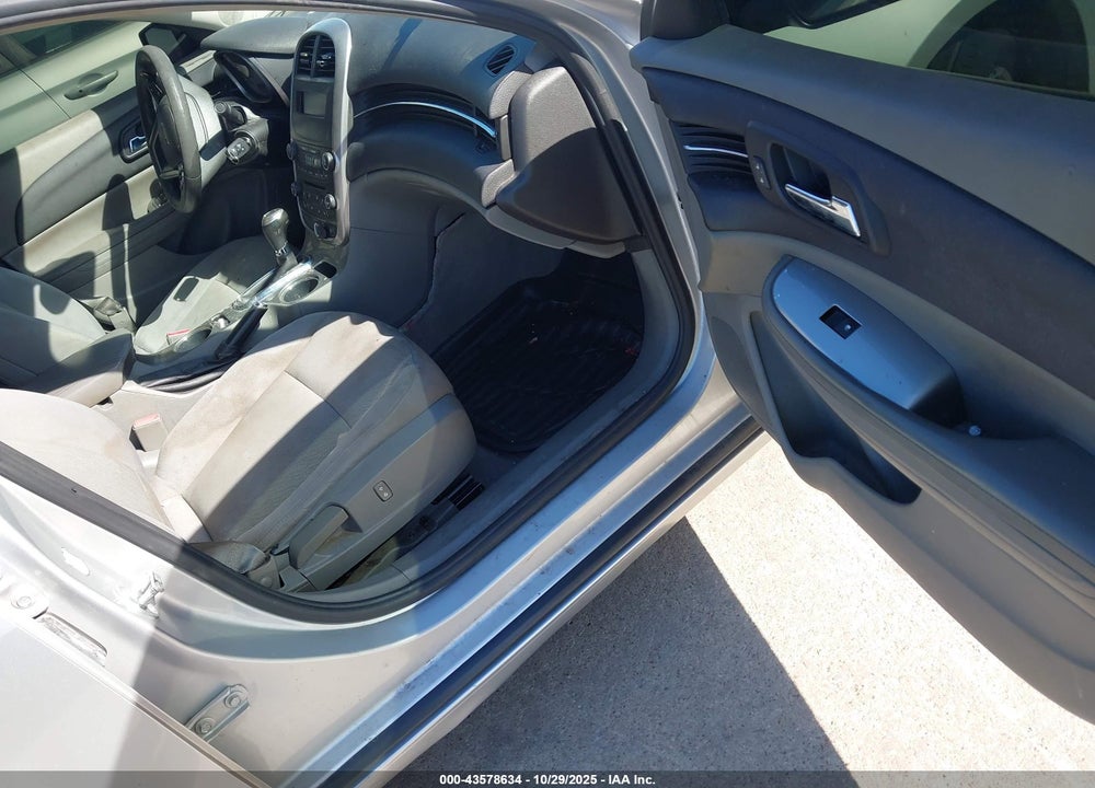 2016 CHEVROLET MALIBU LIMITED 1FL VIN: 1G11A5SA3GF104308