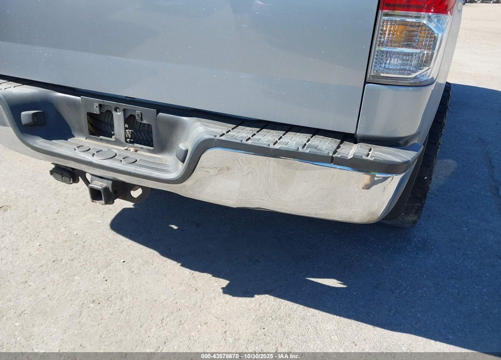2011 TOYOTA TUNDRA GRADE 5.7L V8 VIN: 5TFEY5F18BX107299