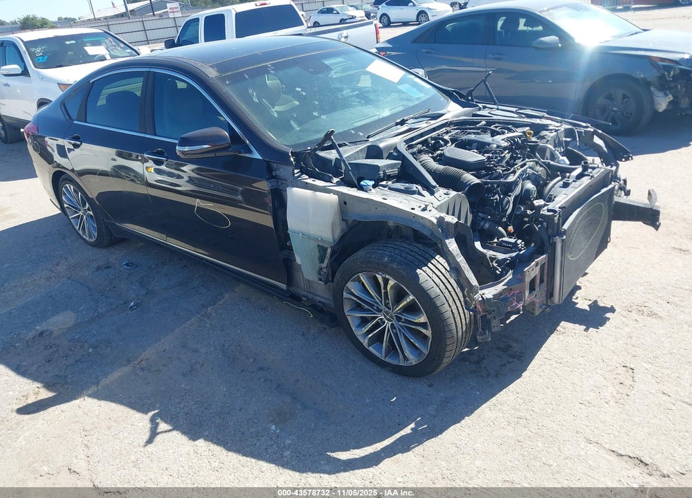 2016 HYUNDAI GENESIS 3.8 VIN: KMHGN4JE4GU118424
