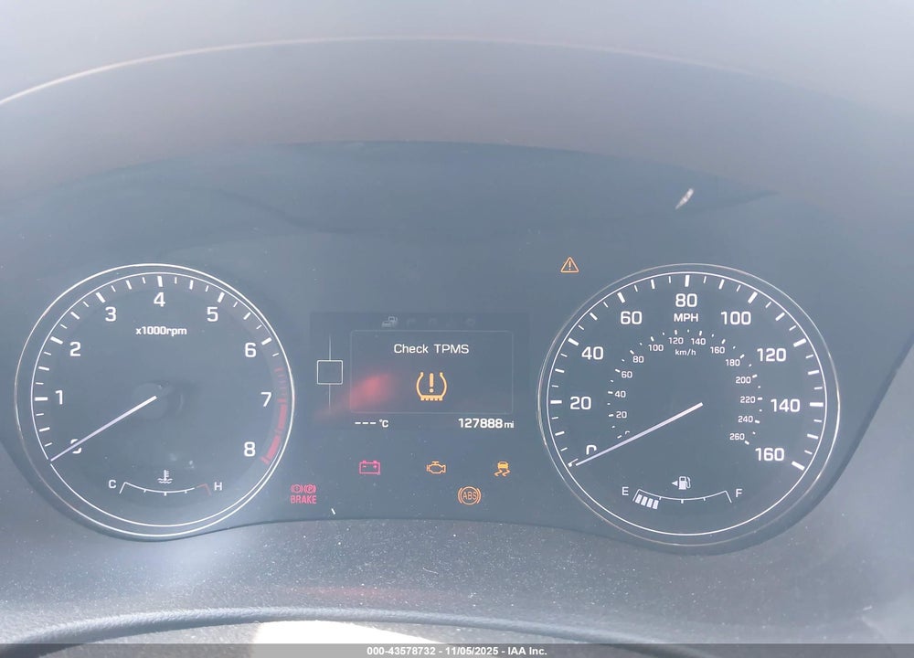 2016 HYUNDAI GENESIS 3.8 VIN: KMHGN4JE4GU118424