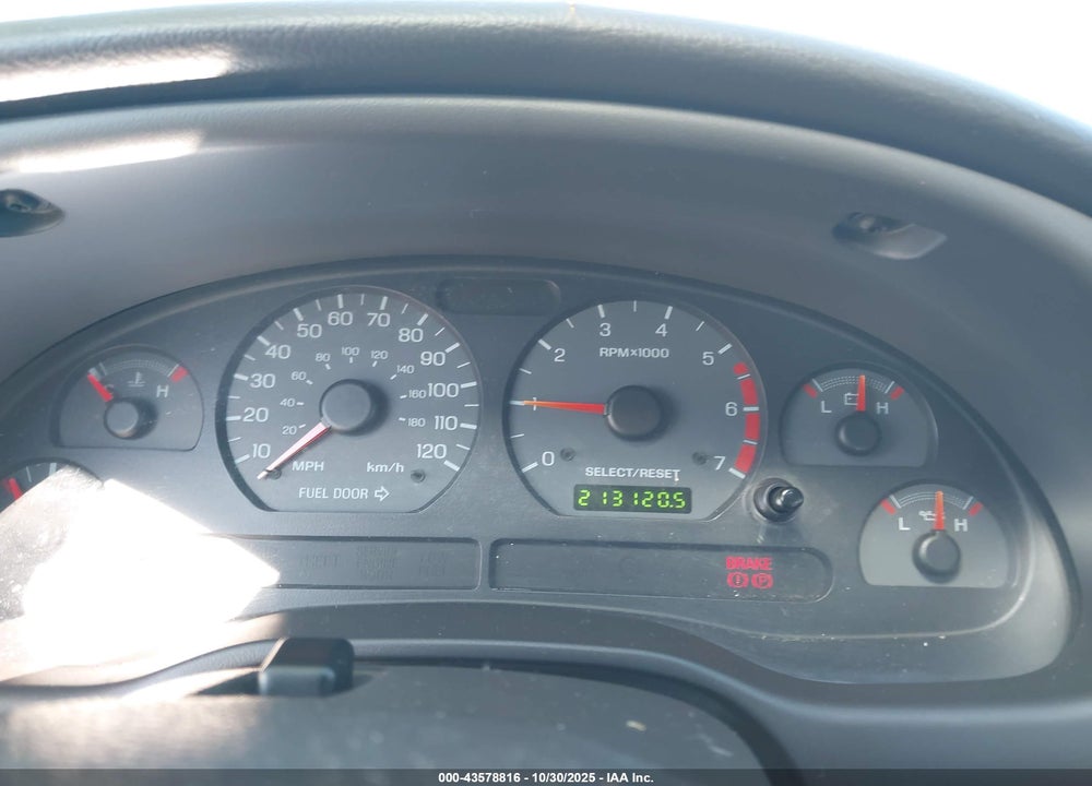2001 FORD MUSTANG VIN: 1FAFP40401F138626
