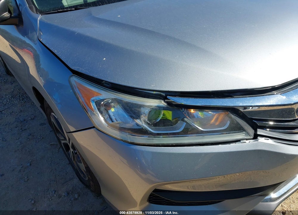 2017 HONDA ACCORD VIN: 1HGCR2F3XHA025219