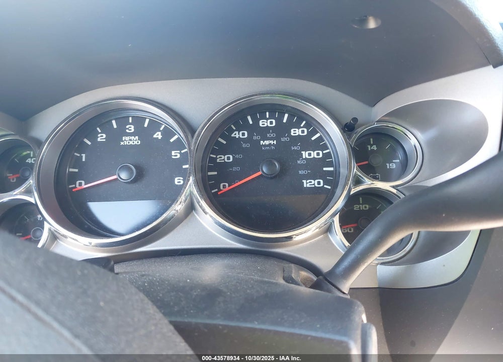 2011 CHEVROLET SILVERADO 1500 VIN: 1GCRKSE37BZ110672