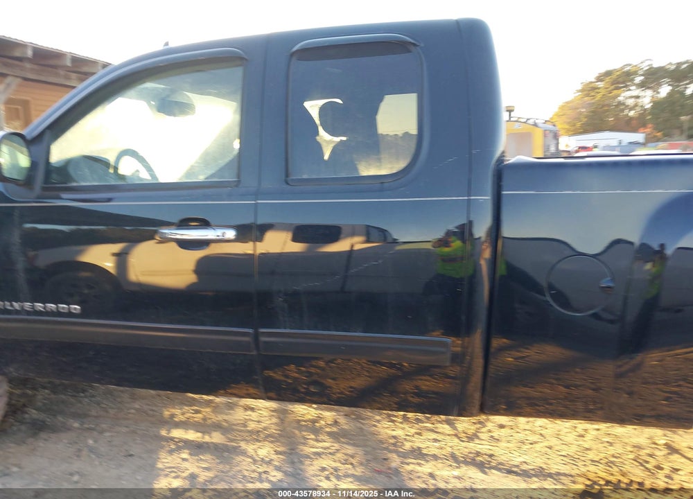 2011 CHEVROLET SILVERADO 1500 VIN: 1GCRKSE37BZ110672