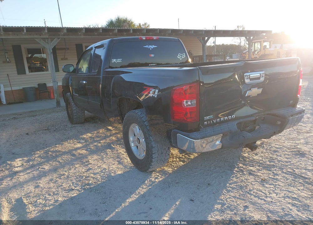 2011 CHEVROLET SILVERADO 1500 VIN: 1GCRKSE37BZ110672