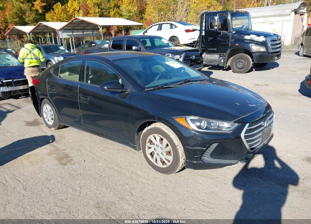 2018 HYUNDAI ELANTRA SE VIN: 5NPD74LF2JH363571