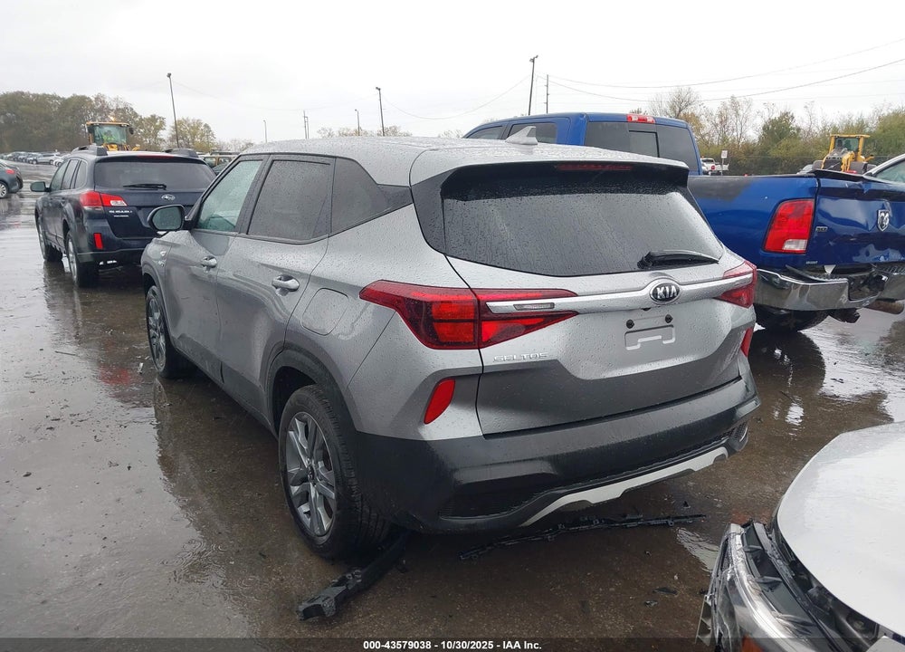 2021 KIA SELTOS LX VIN: KNDEPCAA1M7124186