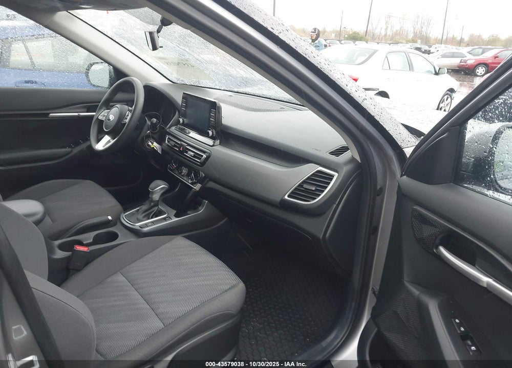 2021 KIA SELTOS LX VIN: KNDEPCAA1M7124186