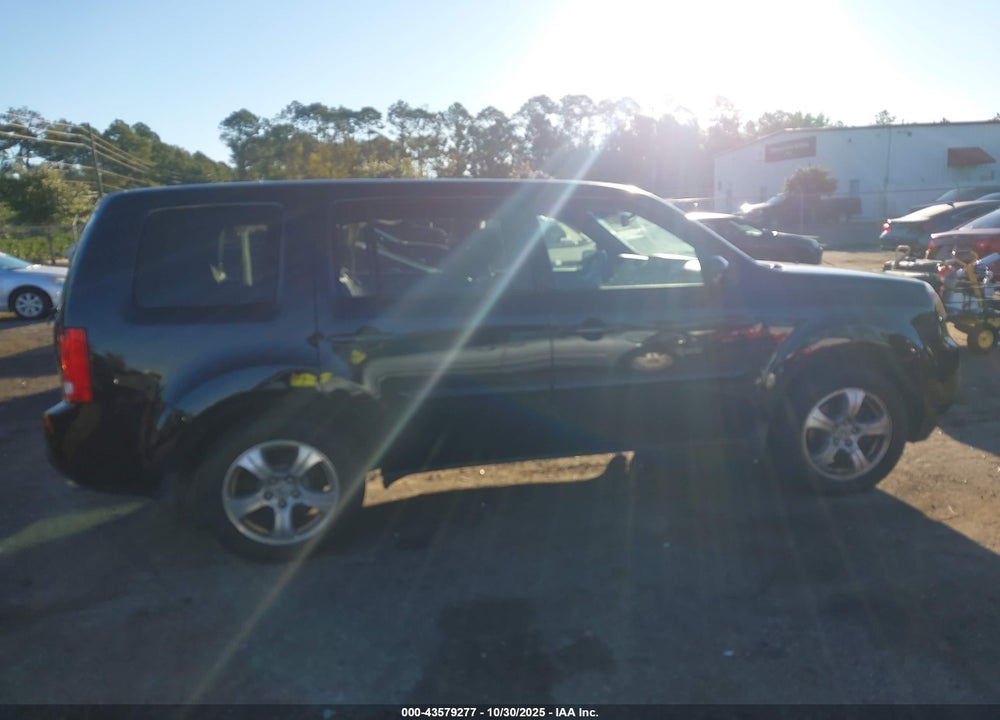 2013 HONDA PILOT VIN: 5FNYF4H52DB061138